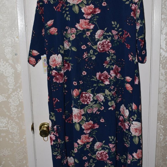 Lularoe Shirley - Picture 5 of 5
